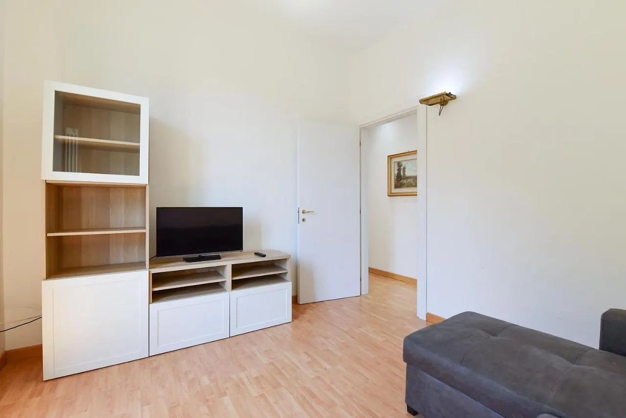 Volta Central Apartment By Quokka 360 - Minimal Flat In Cernobbio